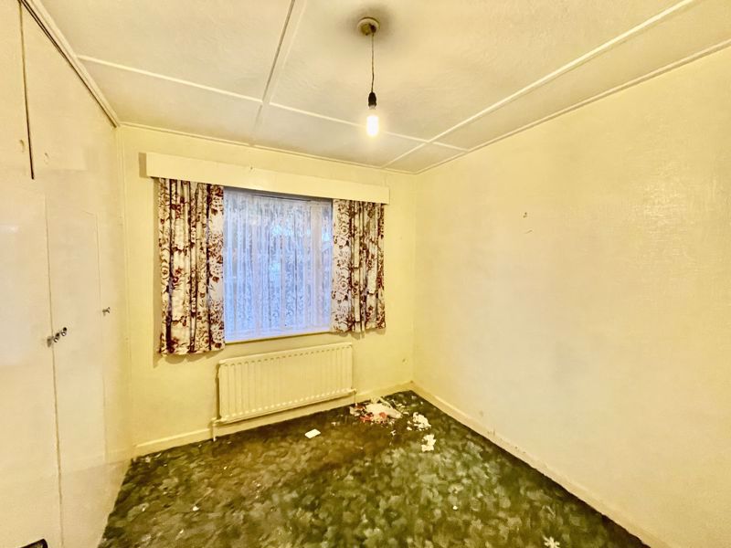 Bedroom- click for photo gallery